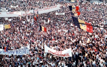 Piata Universitatii 22 aprilie 1990 - foto: revista22.ro