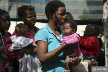 Copii din Africa
Foto: (c) Philimon Bulawayo / REUTERS