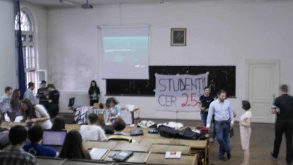 Protest studenti - foto - romaniacurata.ro