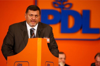 Cristian Poteraş - foto - click.ro