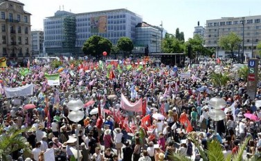 Germania, 4 iunie 2015 în Munchen împotriva summitul G7 - foto - epochtimes-romania.com