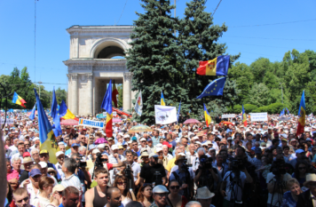 Protest Chisinau 7 iunie 2015 - foto - presalibera.net