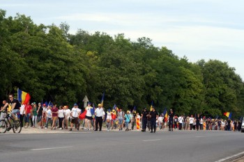 Frații de peste Prut vin să ceară Unirea la București - foto - facebook.com