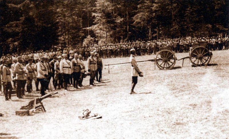 Bătălia de la Mărășești (24 iulie/6 august – 6 august/19 august 1917) - Parte a Campaniei militare românești din 1917 din Primul Război Mondial - Soldaţi români angajaţi în Bătălia de la Mărășești din 1917 - foto preluat de pe ro.wikipedia.org