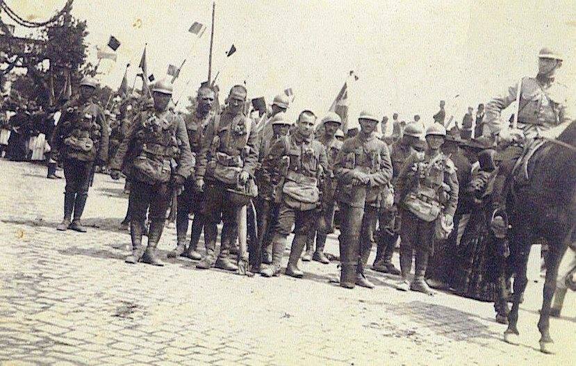 Armata României intră în Timișoara (3 august 1919) - foto preluat de pe cersipamantromanesc.wordpress.com