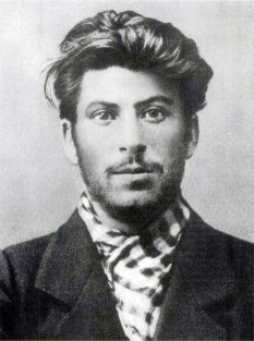 Stalin (1902) - foto - marturiilehierofantului.blogspot.ro