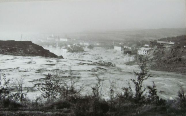 Certej (30 octombrie 1971) - Ruperea digului a dezlănţuit dezastrul - 
foto preluat de pe adevarul.ro