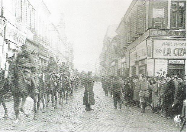 Armata a IX-a Germană intrând în Bucureşti pe 6 decembrie 1916 - foto preluat de pe ro.wikipedia.org