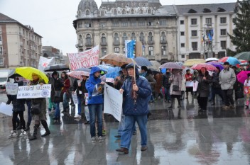 Marș anti-nuclear la Craiova (23 noiembrie 2015) - foto: romaniacurata.ro