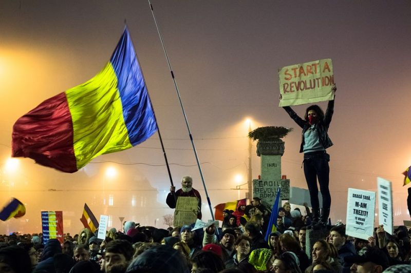 Proteste 6 noiembrie 2015, Bucuresti, Piata Universitatii - foto: Sergiu Nicolae Brega