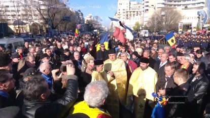 Bucuresti - Piata Universitatii: 21 decembrie 2015 - foto (captura): youtube.com