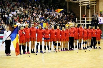 Naționala feminină de handbal pentru CM 2015 - foto:: pagina oficială de Facebook a Federației Române de Handbal"