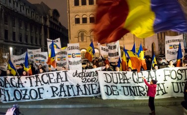 Protest al unioniştilor în Piaţa Universităţii, 20 februarie 2016 - foto: Eugen Horoiu/Epoch Times