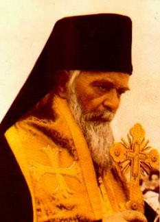 Părintele nostru între sfinți, Episcopul Nicolae Velimirovici (Nikolaj Velimirović, Николај Велимировић, 5 ianuarie 1881 - 18 martie 1956) a fost episcop al Jicei (Žiča) în Serbia și autorul a mai multe cărți ortodoxe. Cea mai cunoscută lucrare a sa este Proloagele de la Ohrida - foto: ro.orthodoxwiki.org