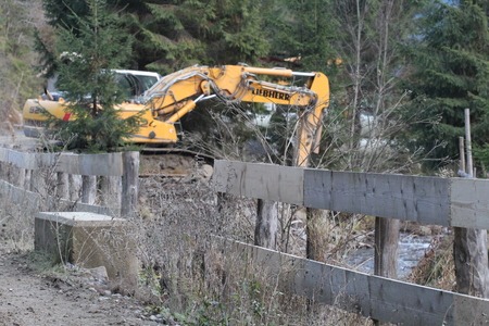 Stopați distrugerea văii Ilvei - foto: campaniamea.de-clic.ro