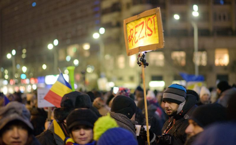 Protest la Guvern, 12 februarie 2017 - foto: Mihuţ Savu / Epoch Times România
