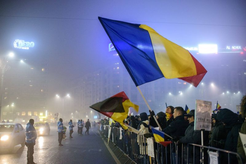 Piața Victoriei vibrează din nou. [ziua a 8-a - 7 februarie 2017] - foto: Mihuț Savu