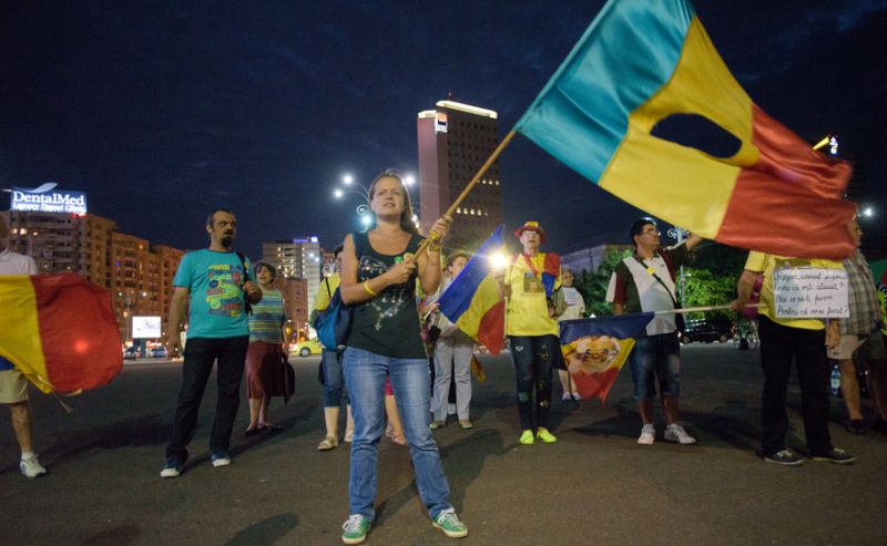 Protest Rezist - Ziua 213. "Acest partid ne fură libertatea, ne fură pădurile, idealurile, aerul, TOT!"  - foto: Epoch Times