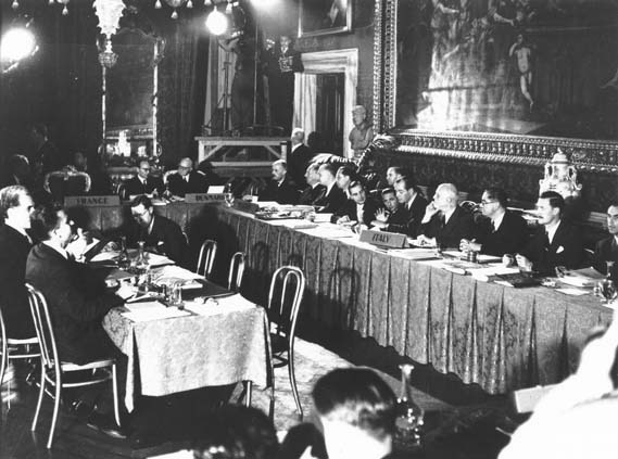 Convenția Europeană a Drepturilor Omului - Signature of the Convention - 1950 - foto preluat de pe www.echr.coe.int