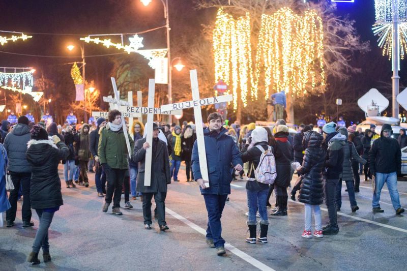 Protest "Ei cu hoții, noi cu toții!" (10 decembrie 2017) - Credit foto: Mihut Savu / Epoch Times Romania
