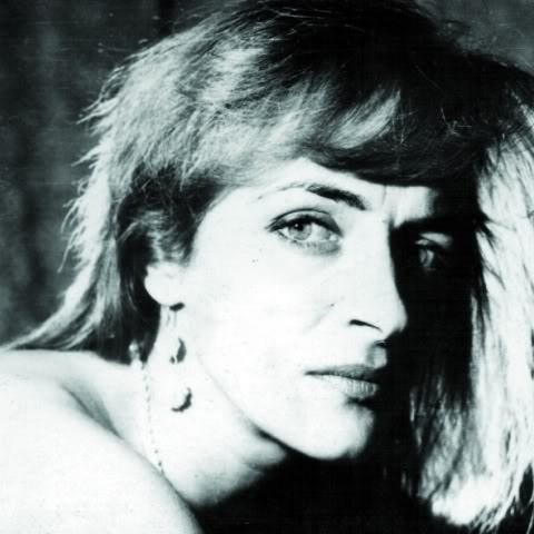 Tatiana Stepa (n. 21 aprilie 1963, Lupeni, județul Hunedoara - d. 7 august 2009, București) a fost o cântăreață română de muzică folk - foto preluat de pe www.istoria.md