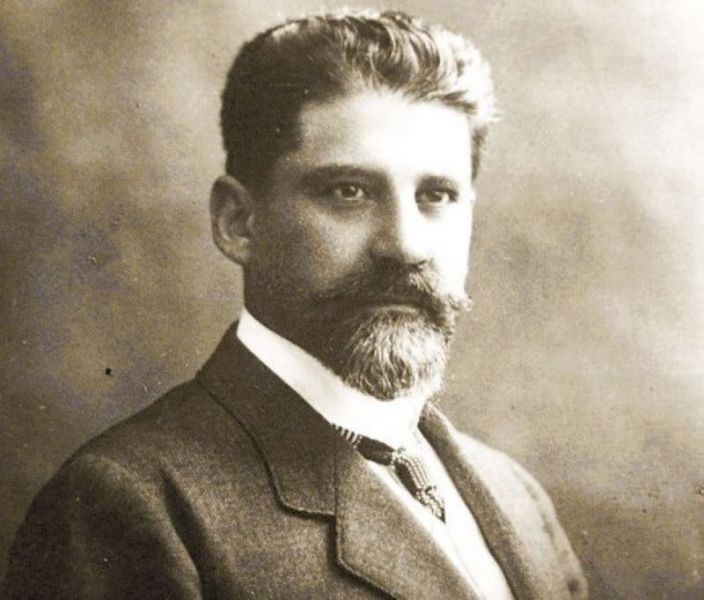 Constantin G. Stere sau Constantin Sterea (n. 1 iunie 1865, Ciripcău, ținutul Soroca, Gubernia Basarabia, Imperiul Rus - d. 26 iunie 1936, Bucov, județul Prahova, Regatul României) a fost un om politic, jurist, savant și scriitor român. În tinerețe, pentru participarea la mișcarea revoluționară narodnicistă, este condamnat de autoritățile țariste la închisoare și surghiun în Siberia (1886-1892) - foto preluat de pe ziarullumina.ro