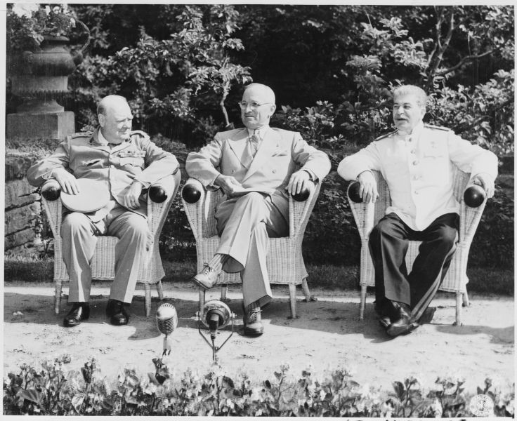 The "Big Three" at the Potsdam Conference (17 July – 2 August 1945), Winston Churchill, Harry S. Truman and Joseph Stalin - foto preluat de pe en.wikipedia.org