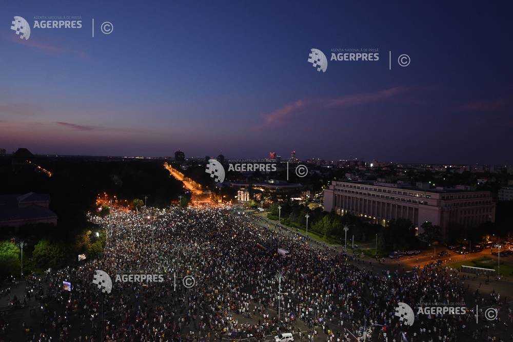 Protestul “Diaspora revine Acasa! 10 August 2019, TOTI in Piata Victoriei!” (10 August 2019) - Foto: (c) GRIGORE POPESCU/AGERPRES FOTO