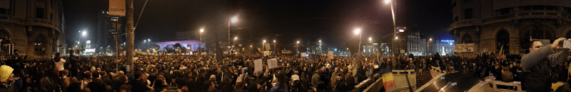 Protestele din Piața Universității, București, 5 noiembrie 2015 - foto preluat de pe ro.wikipedia.org