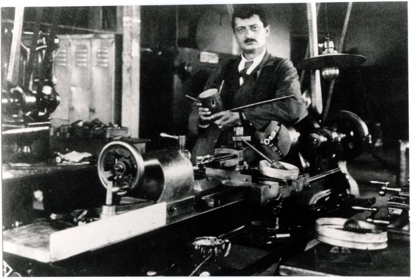Hermann Oberth (1894 - 1989) - foto preluat de pe sighisoaraonline.com