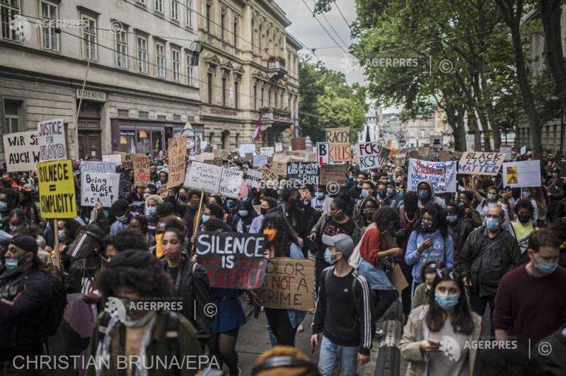 Cazul George Floyd: Nouă manifestaţie la Viena (5 iunie 2020) - foto preluat de pe www.agerpres.ro