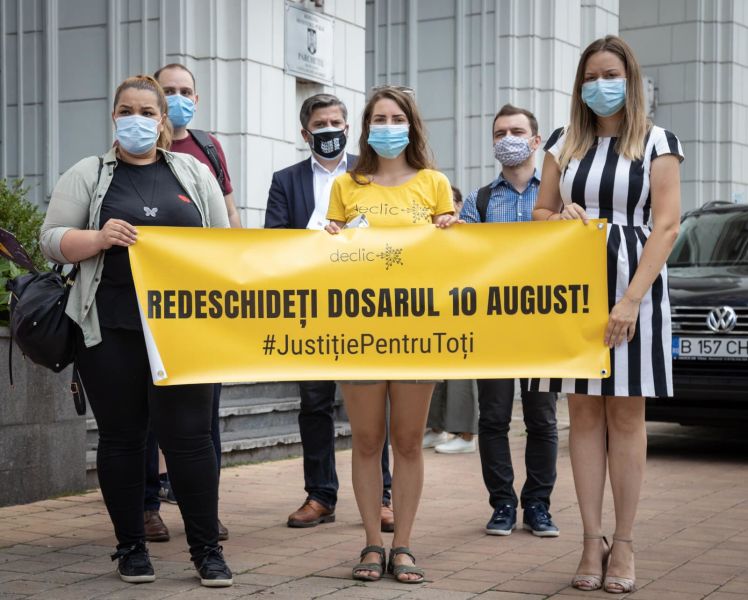 24 iulie 2020 - Societatea civilă s-a întâlnit cu Procurorul General, pentru a discuta despre Dosarul 10 august - foto preluat de pe www.facebook.com/vedemjust.ro