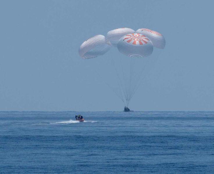 Capsula locuită SpaceX a revenit pe Pământ (2 august 2020) - Foto: (c) NASA/Bill Ingalls/Handout via REUTERS
