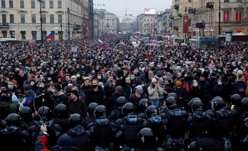 Protestele din Rusia - Sankt Petersburg, 23 ianuarie 2021 - foto Anton Vaganov / Reuters, preluat de pe www.facebook.com/casa.jurnalistului