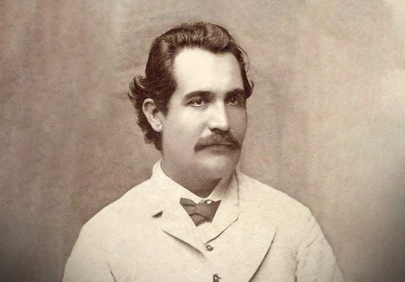 Mihai Eminescu (născut Mihail Eminovici; n. 15 ianuarie 1850, Botoșani – d. 15 iunie 1889, București) poet, prozator și jurnalist român, socotit de cititorii români și de critica literară postumă drept cea mai importantă voce poetică din literatura română - in imagine, portretul lui Mihai Eminescu, fotografie realizata de Jan Tomas (1841-1912) în 1869, la Praga - foto preluat de pe ziarullumina.ro