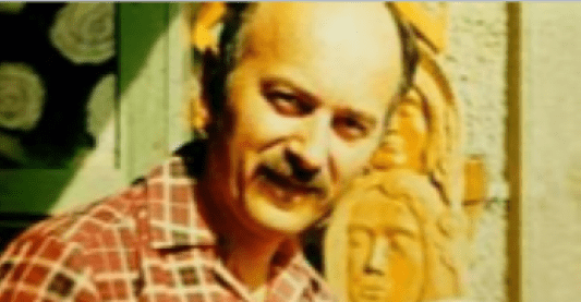 Liviu Corneliu Babeș (n. 10 septembrie 1942, Brașov – d. 2 martie 1989, Brașov) a fost un electrician la Trustul de Prefabricate și un pictor amator talentat din Brașov. S-a autoincendiat la 2 martie 1989 pe pârtia de schi Bradu din Poiana Brașov în semn de protest față de regimul comunist din România - lăsând în urma lui o pancartă cu mesajul „Stop Murder! Brașov = Auschwitz" - foto preluat de pe ro.wikipedia.org