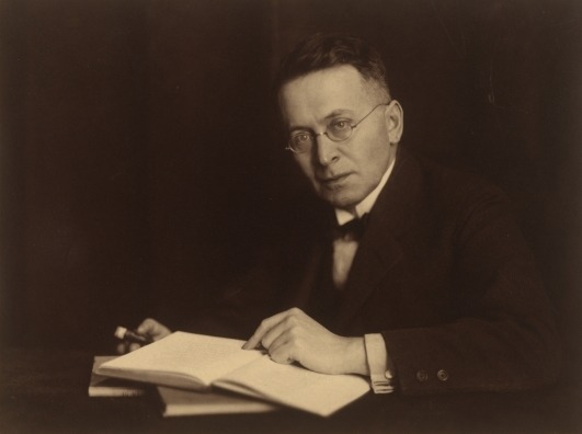 Karl Kraus (1874 - 1936) „Făclia” care a ars ipocrizia limbajului politic